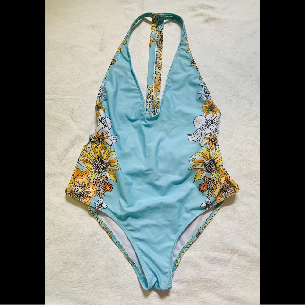 Cute Floral Backless Deep V One Piece Swimsuit